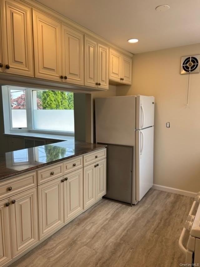 66 Chicago Ave - Photo 2 of 9