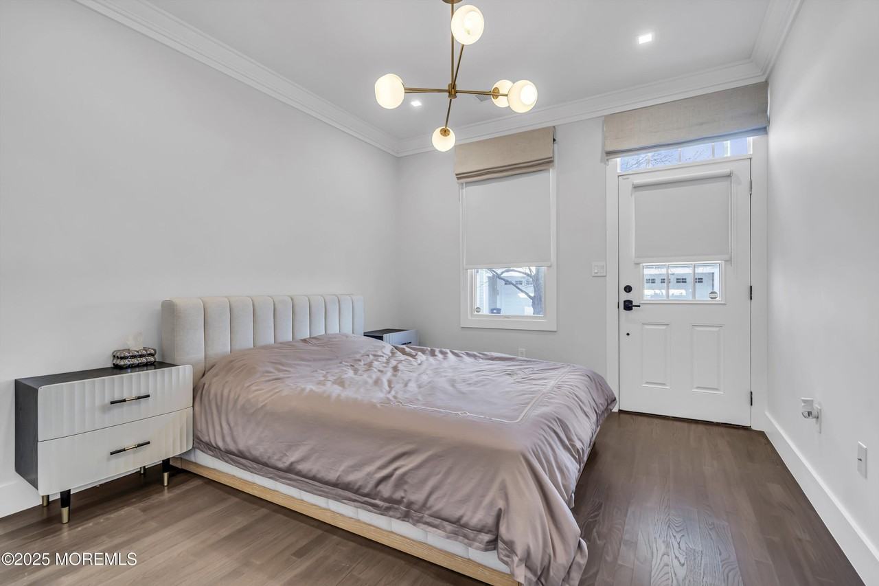 15 Madison Ave - Photo 6 of 40