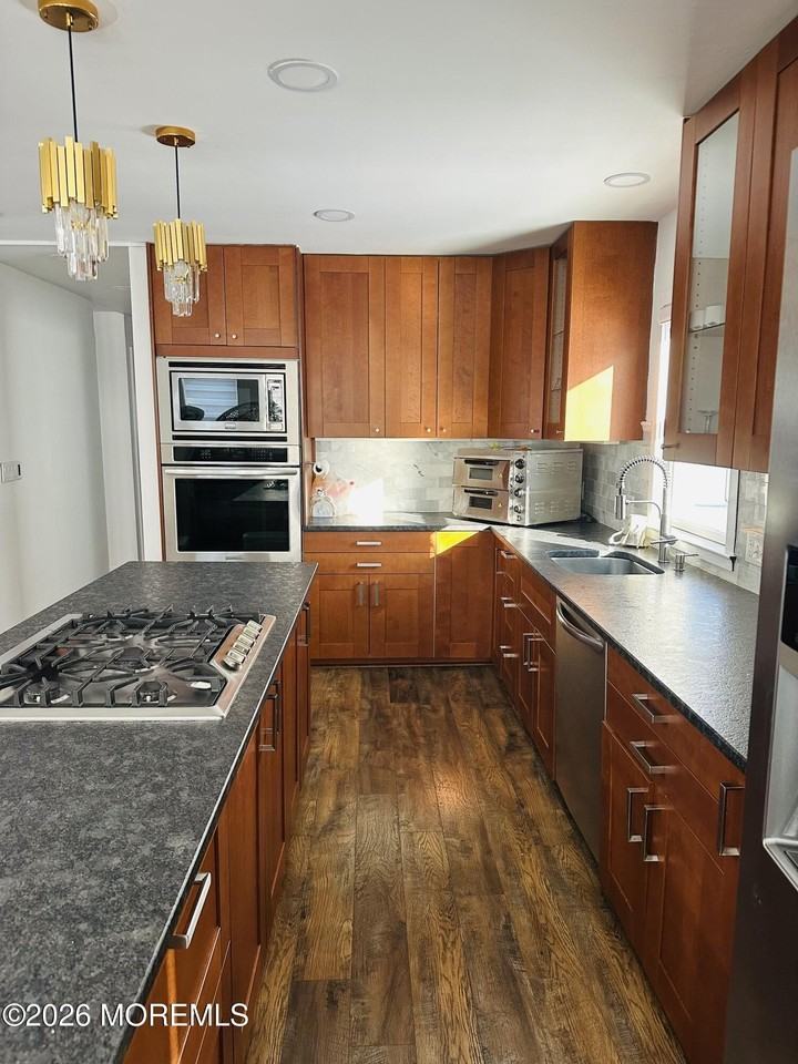 175 Delaware Ave - Photo 6 of 24