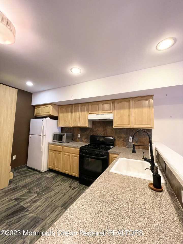 619 Cookman Ave Unit 2 #2 - Photo 7 of 20