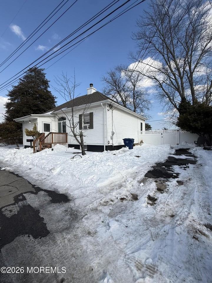 339 Elberon Blvd - Photo 3 of 15