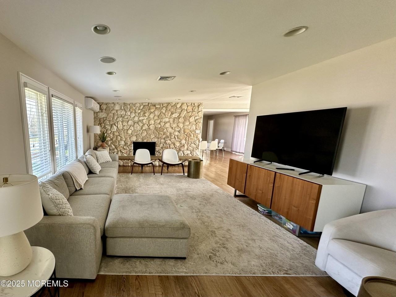 330 Highland Ave - Photo 3 of 30