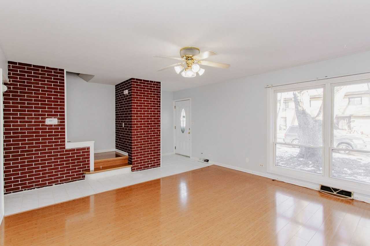 612 Maple Ct Unit 612 #612 - Photo 3 of 12