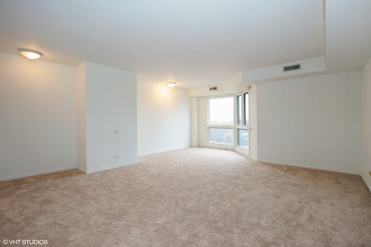 3700 N Lake Shore Dr Apt 708 #708 - Photo 7 of 11