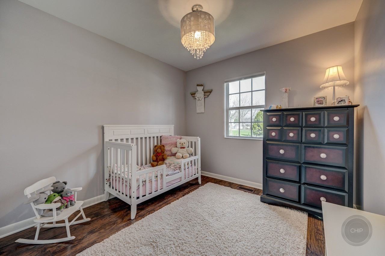 1306 Canyon Run Rd - Photo 6 of 43