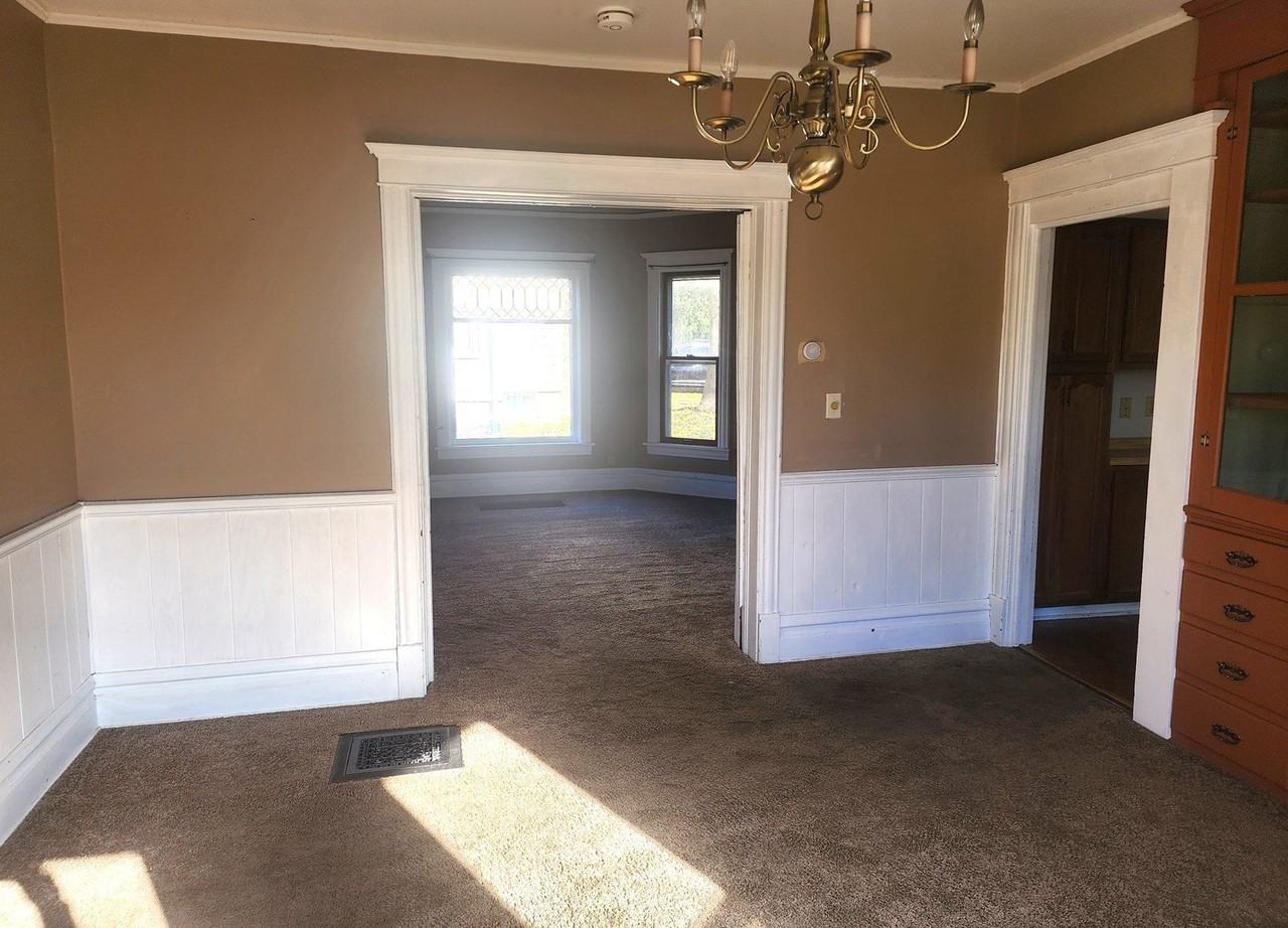 17 S Mchenry Ave - Photo 4 of 22