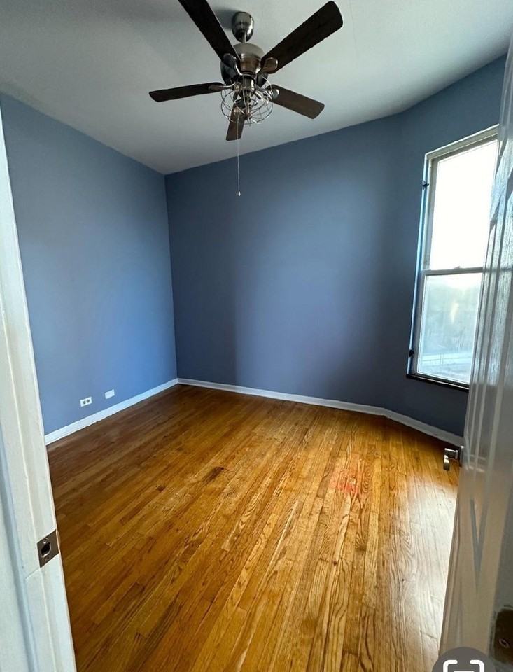 5943 S Indiana Ave Apt 3 #3 - Photo 5 of 10