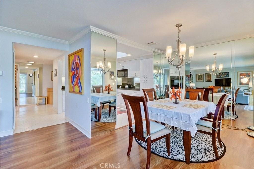 881 Via Mendoza #O - Photo 3 of 47