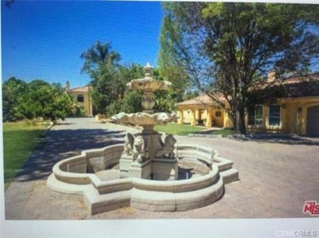 5717 Melvin Ave - Photo 2 of 13