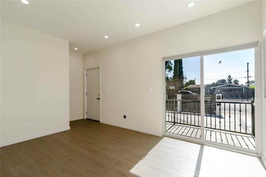 16699 Mckeever St - Photo 5 of 22