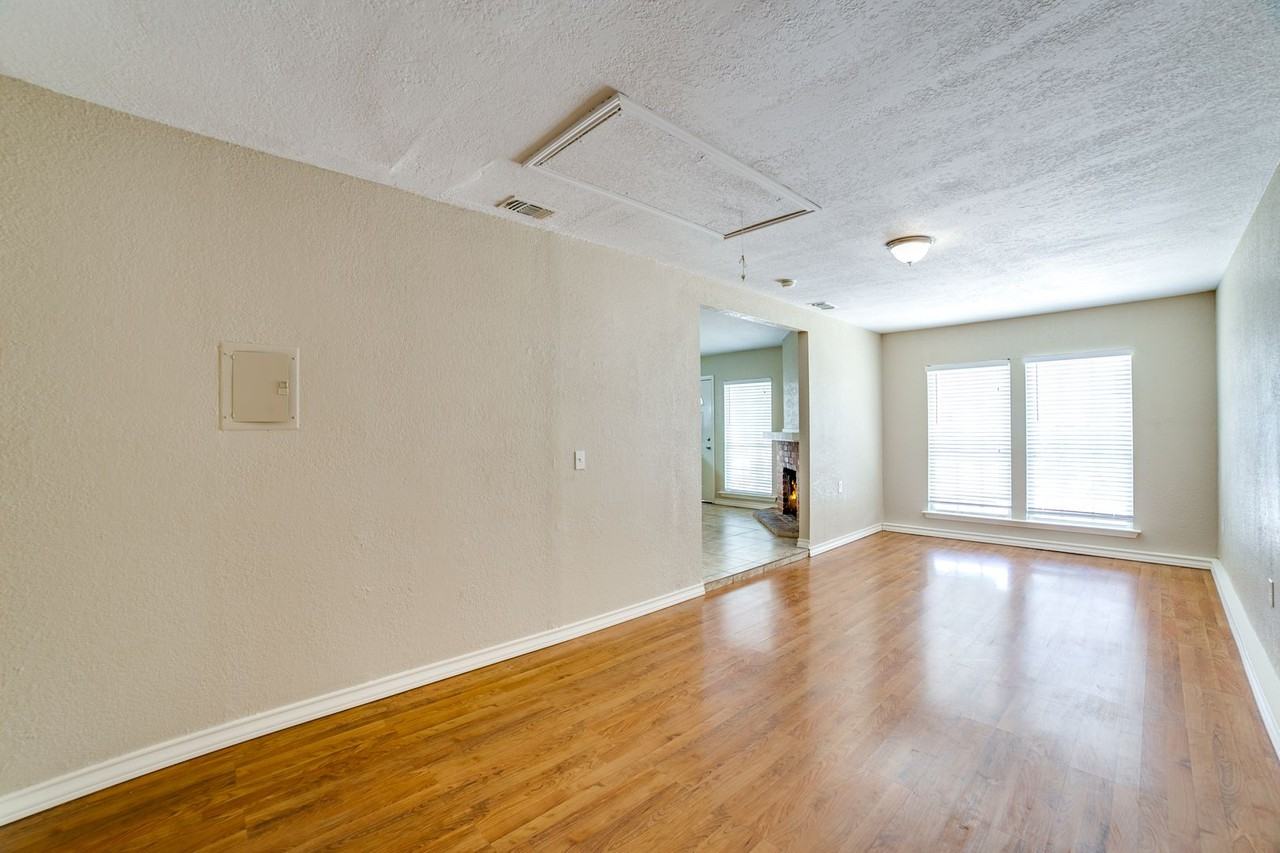 8033 Big Bnd - Photo 5 of 15