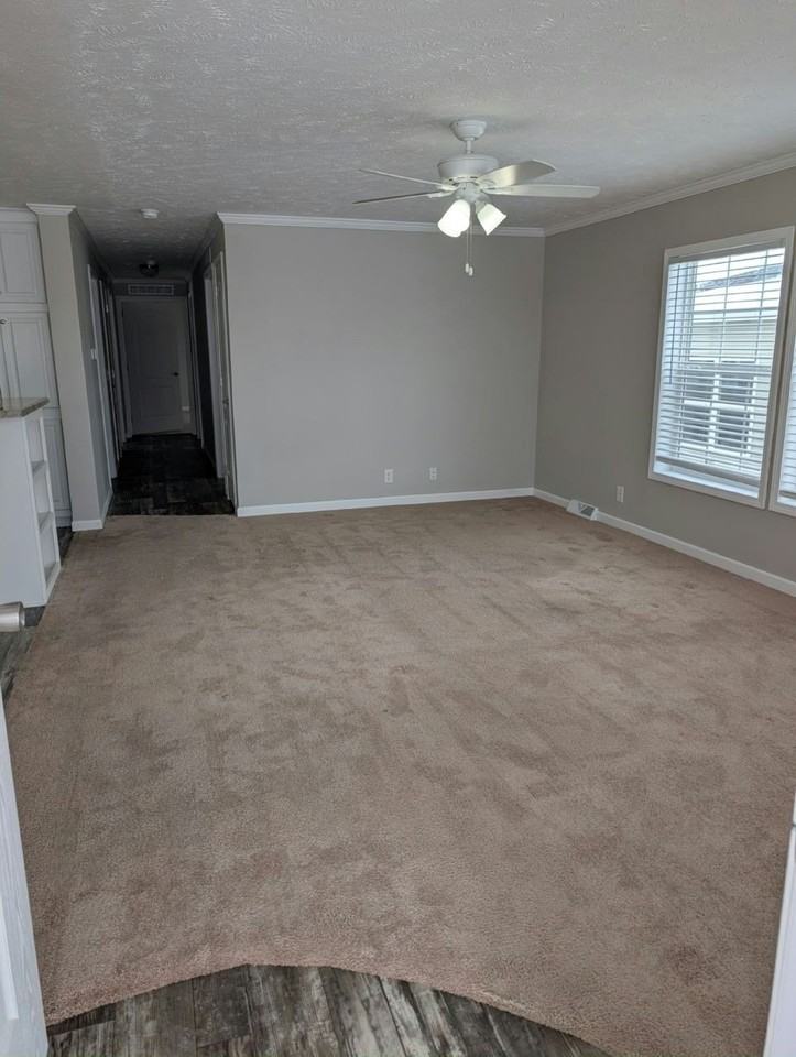 30021 Pineview Cir #126 - Photo 2 of 8