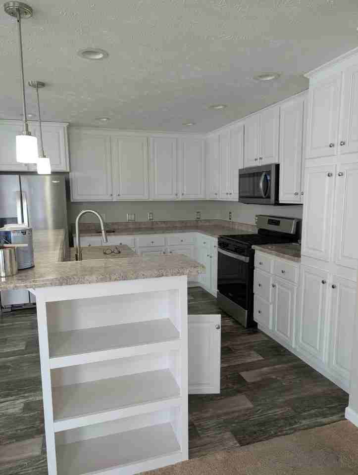 30021 Pineview Cir #126 - Photo 4 of 8