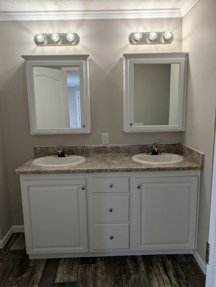 30021 Pineview Cir #126 - Photo 7 of 8