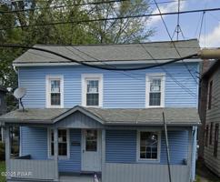 featured image of 219 4th St