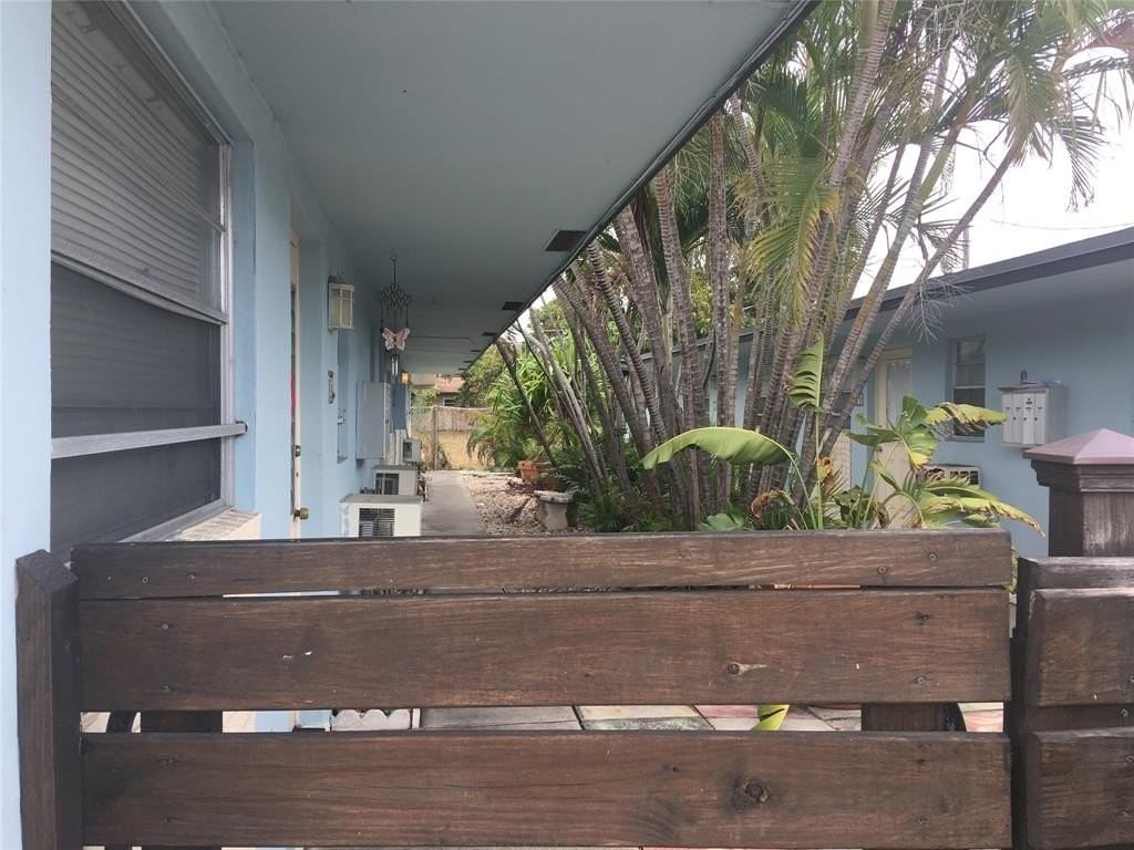 2220 N 19th Ave #7 - Photo 2 of 13