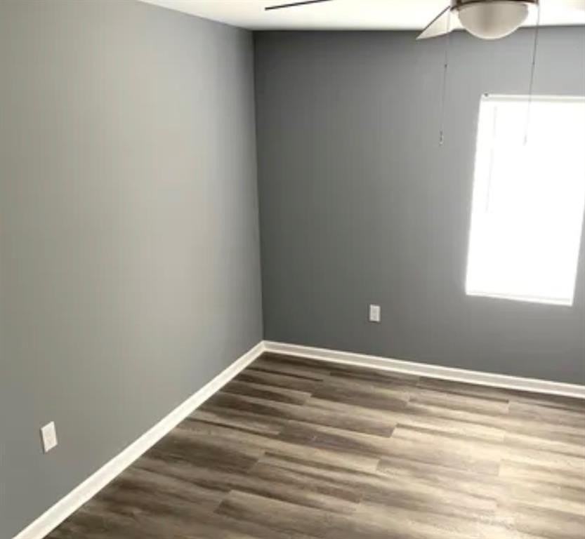 1607 Logan St - Photo 7 of 10