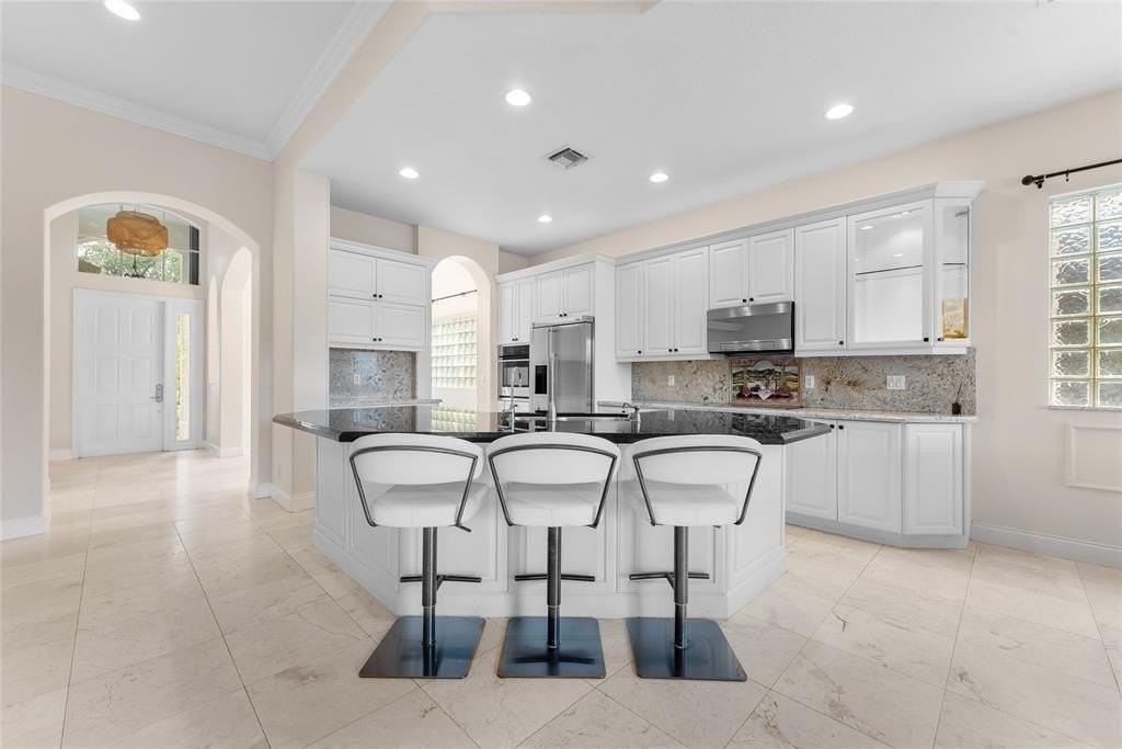 11560 Nw 71st Pl - Photo 5 of 15