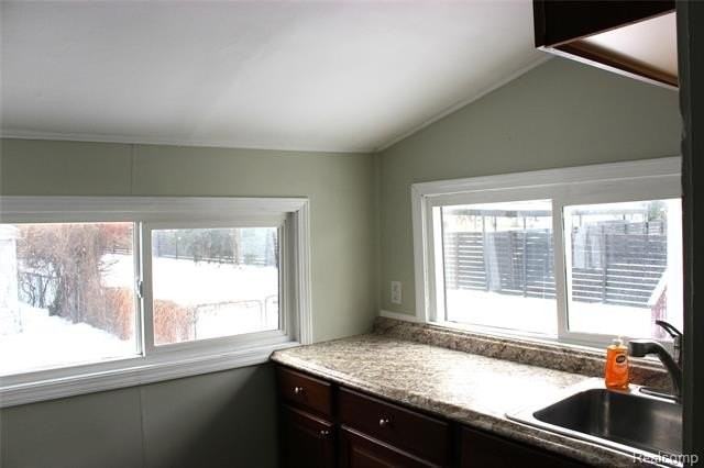 510 E Hudson Ave - Photo 7 of 10