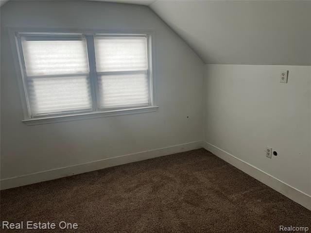 21410 Roosevelt Ave - Photo 5 of 8