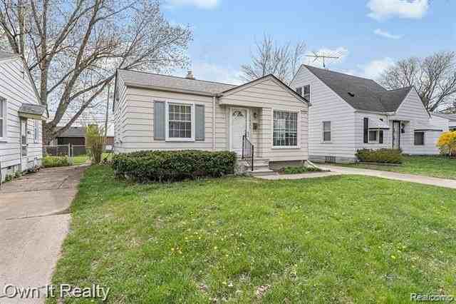 1821 Academy St - Photo 2 of 22