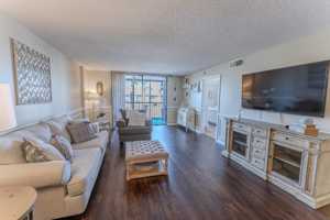 featured image of 4725 Lucerne Lakes Blvd E #203