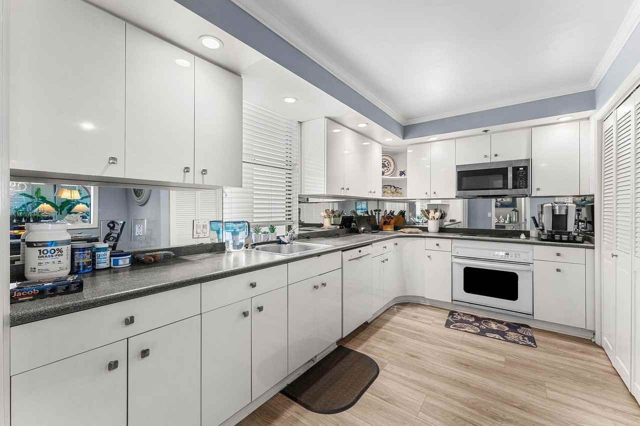 100 Beach Rd #602 - Photo 6 of 50