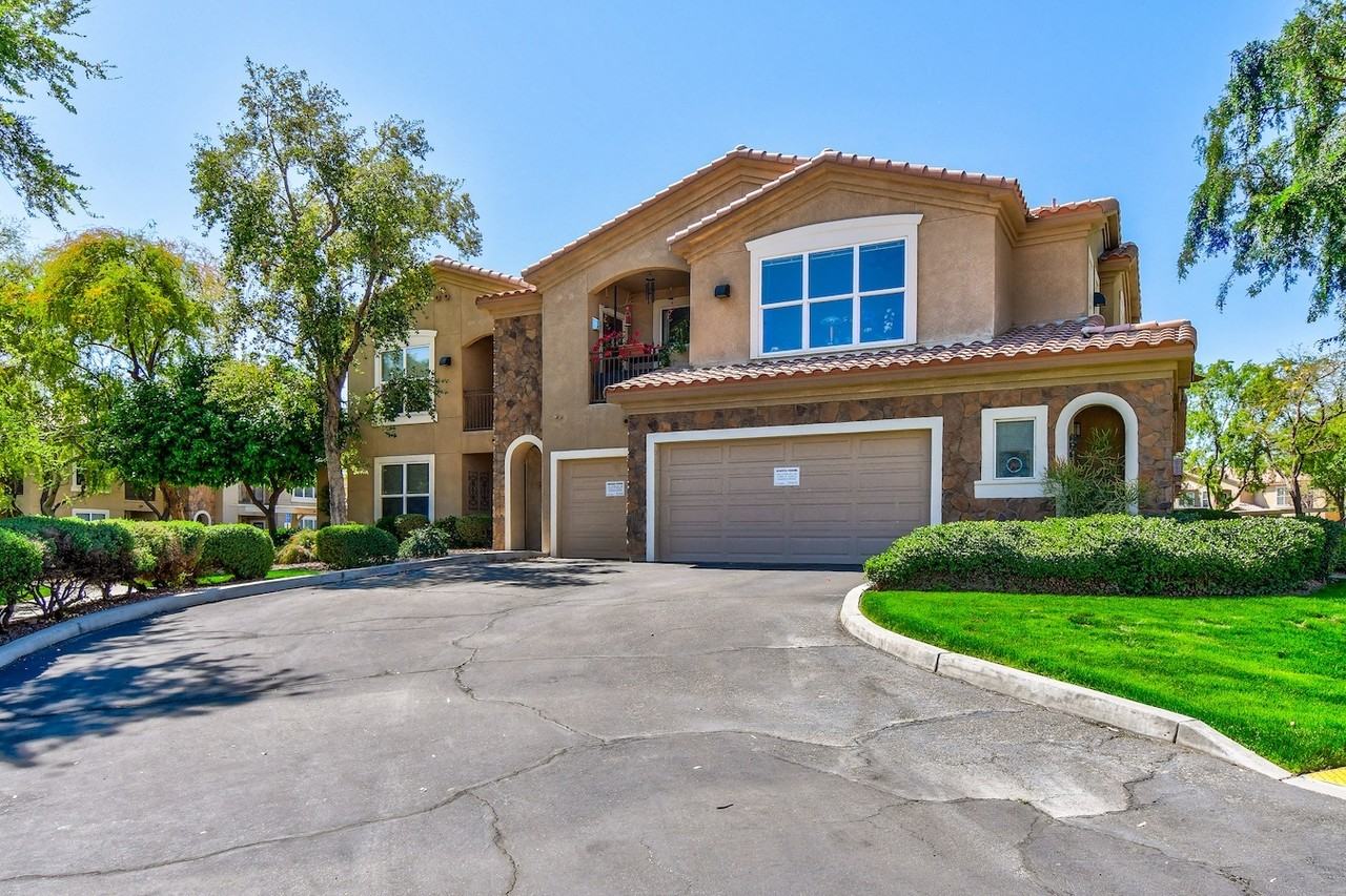 Mediterra Apartment Homes - Photo 3 of 40