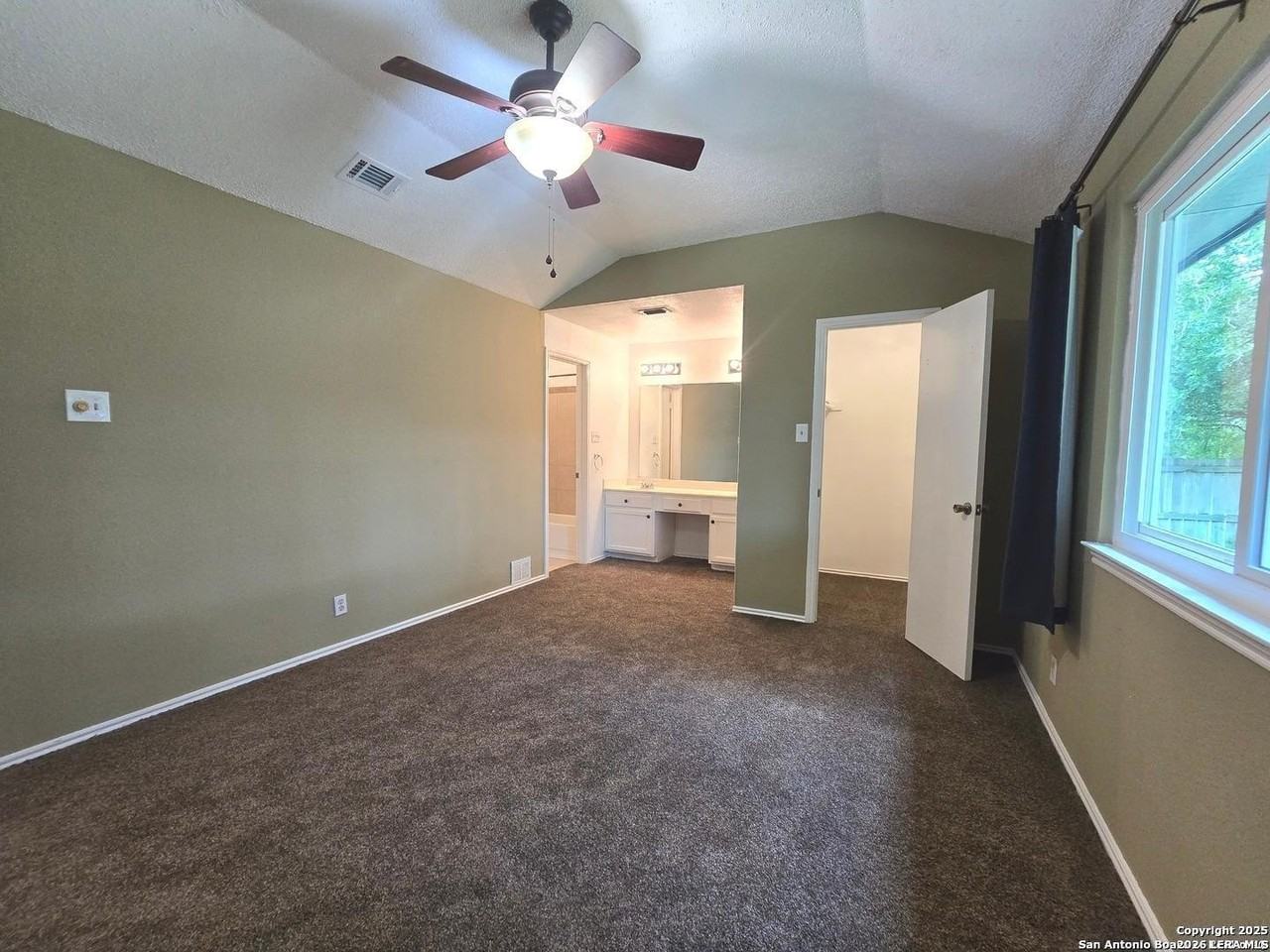 8015 Forest Ash - Photo 7 of 17