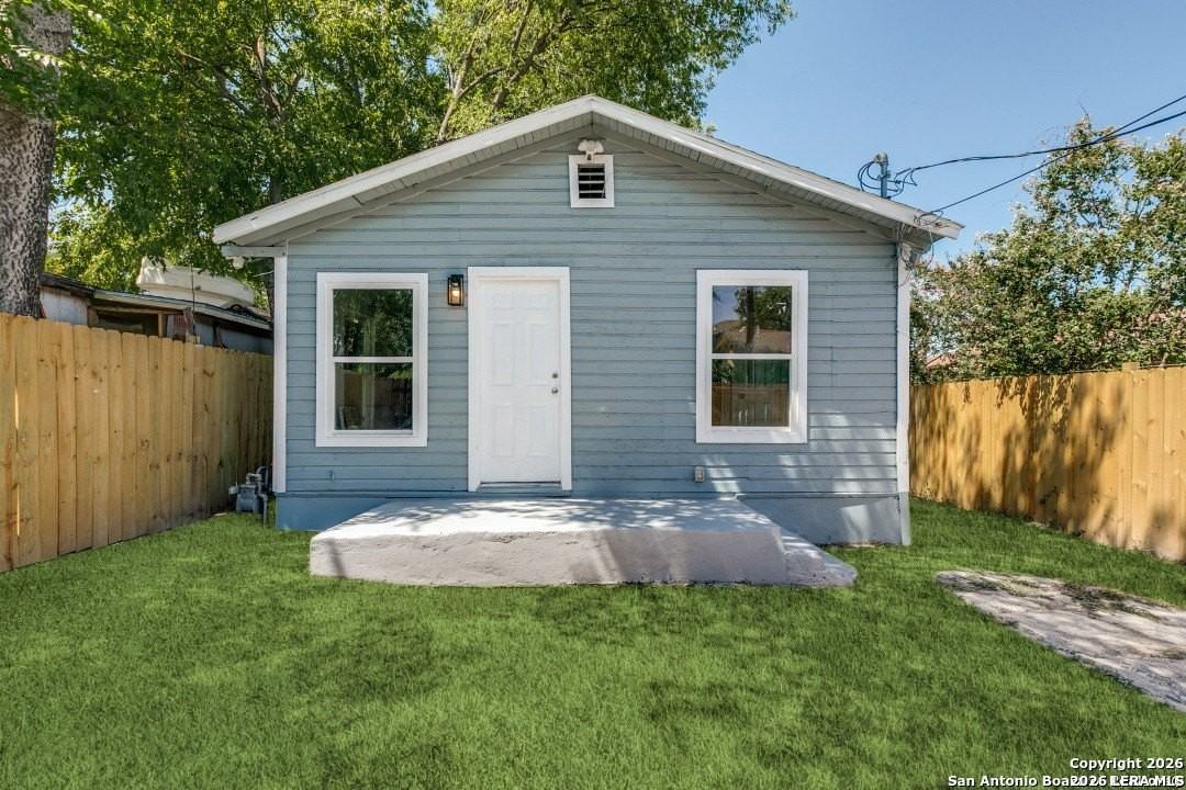 2017 Lyons St - Photo 2 of 25