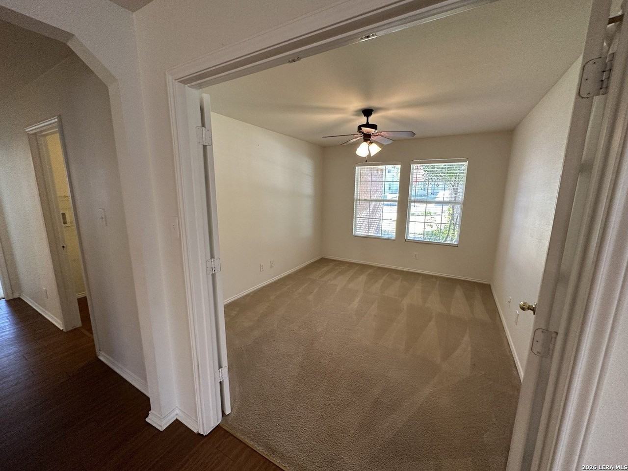 277 Katie Ct - Photo 3 of 13