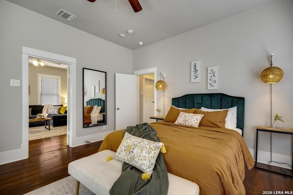 1828 N Hackberry St - Photo 6 of 25