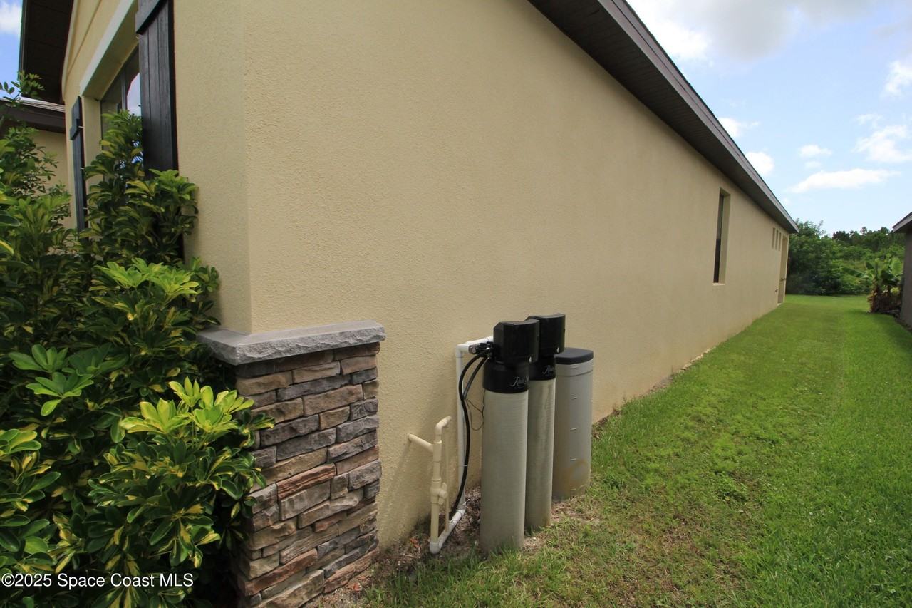 947 Remington Green Dr Se - Photo 3 of 41