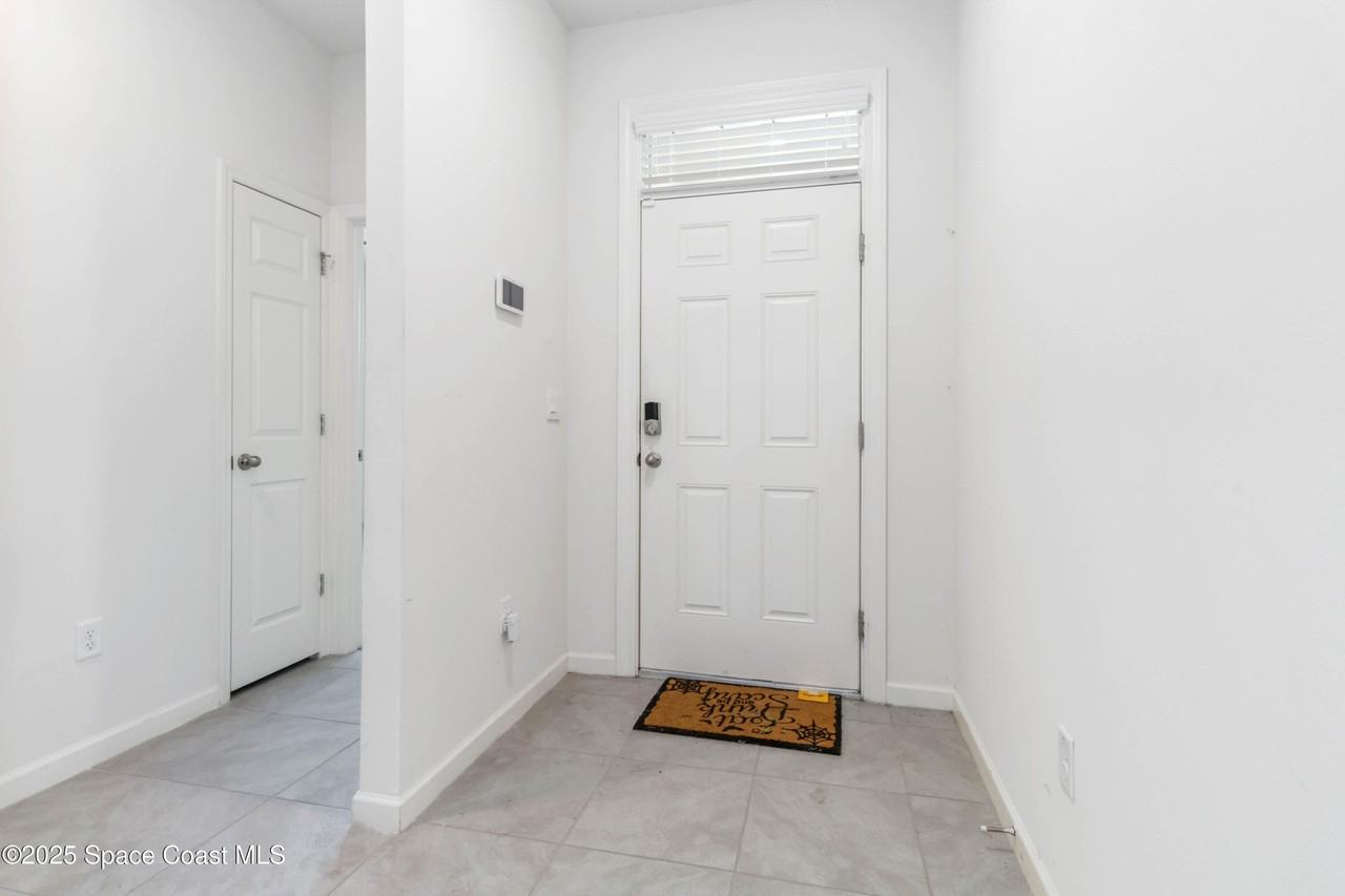 947 Remington Green Dr Se - Photo 4 of 41