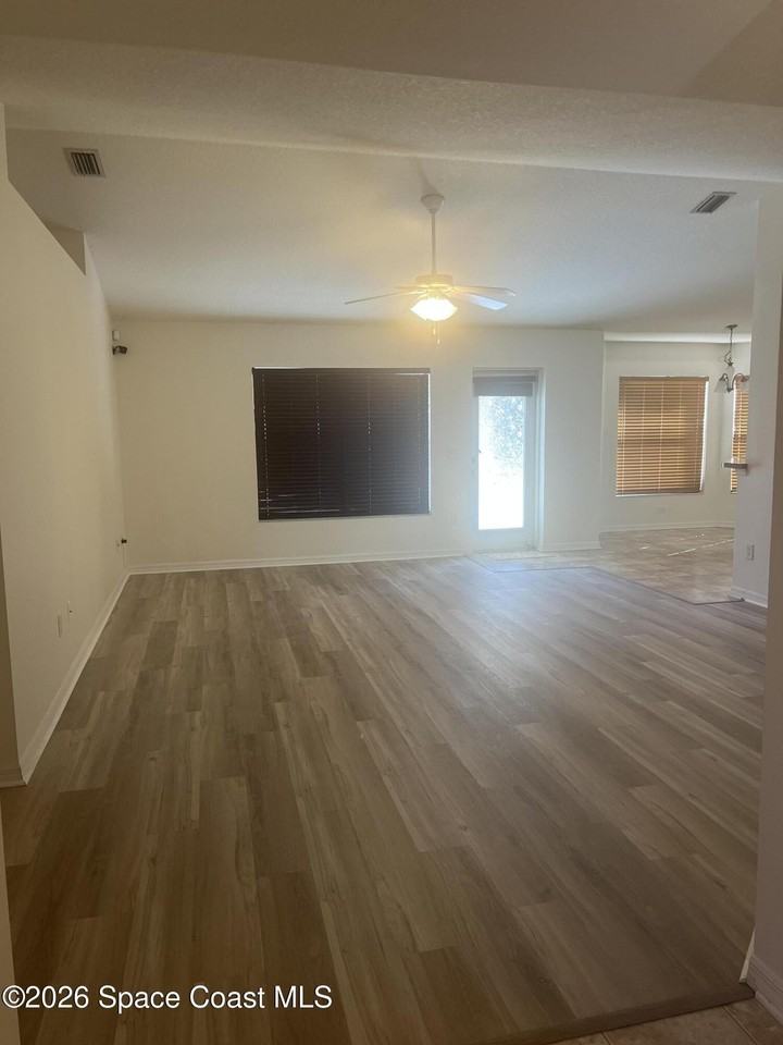 241 Paquita Cir Sw - Photo 6 of 29