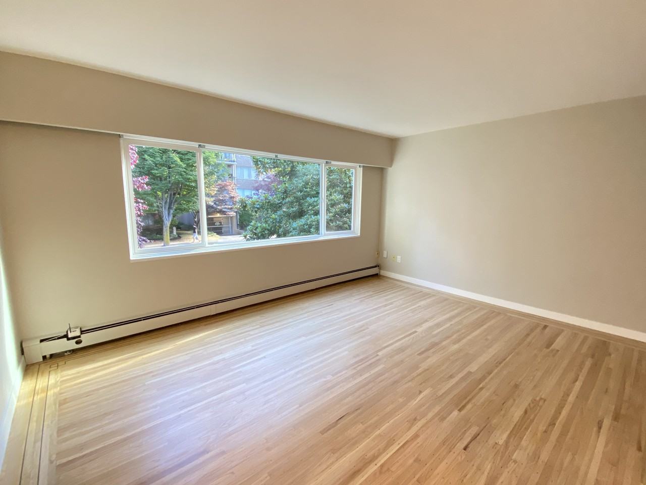 1872 Barclay Street #301 - Photo 5 of 12