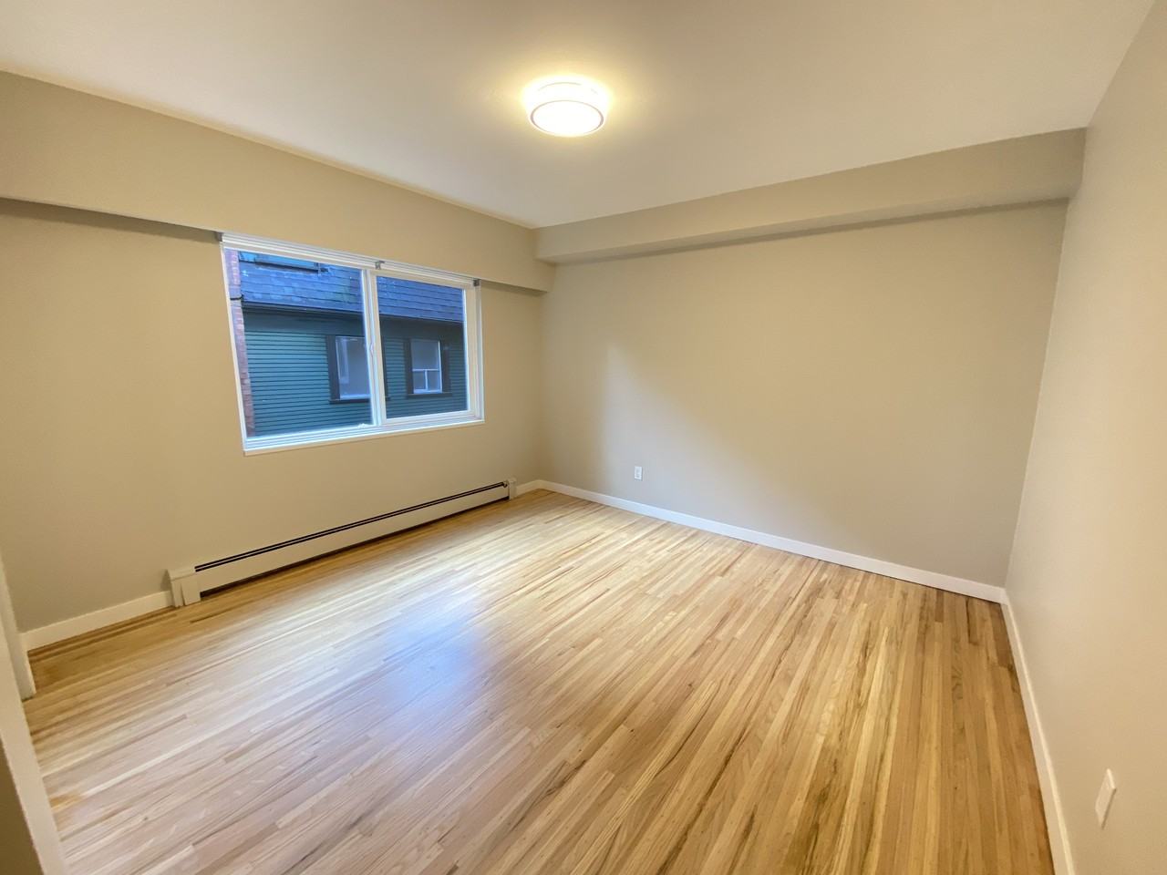 1872 Barclay Street #301 - Photo 4 of 12