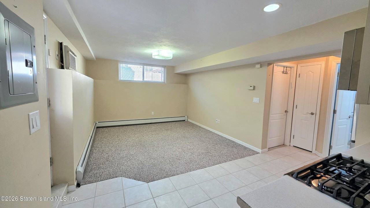 207 Sinclair Ave #B - Photo 7 of 17