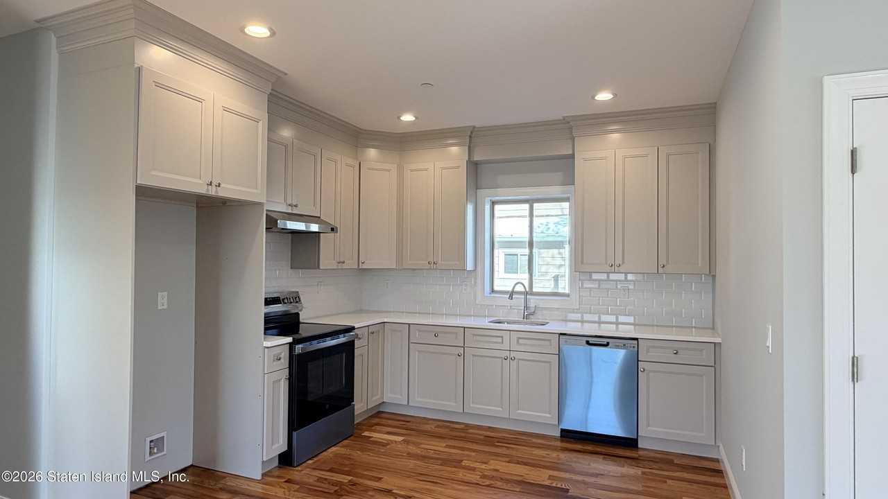 9 David St - Photo 4 of 13