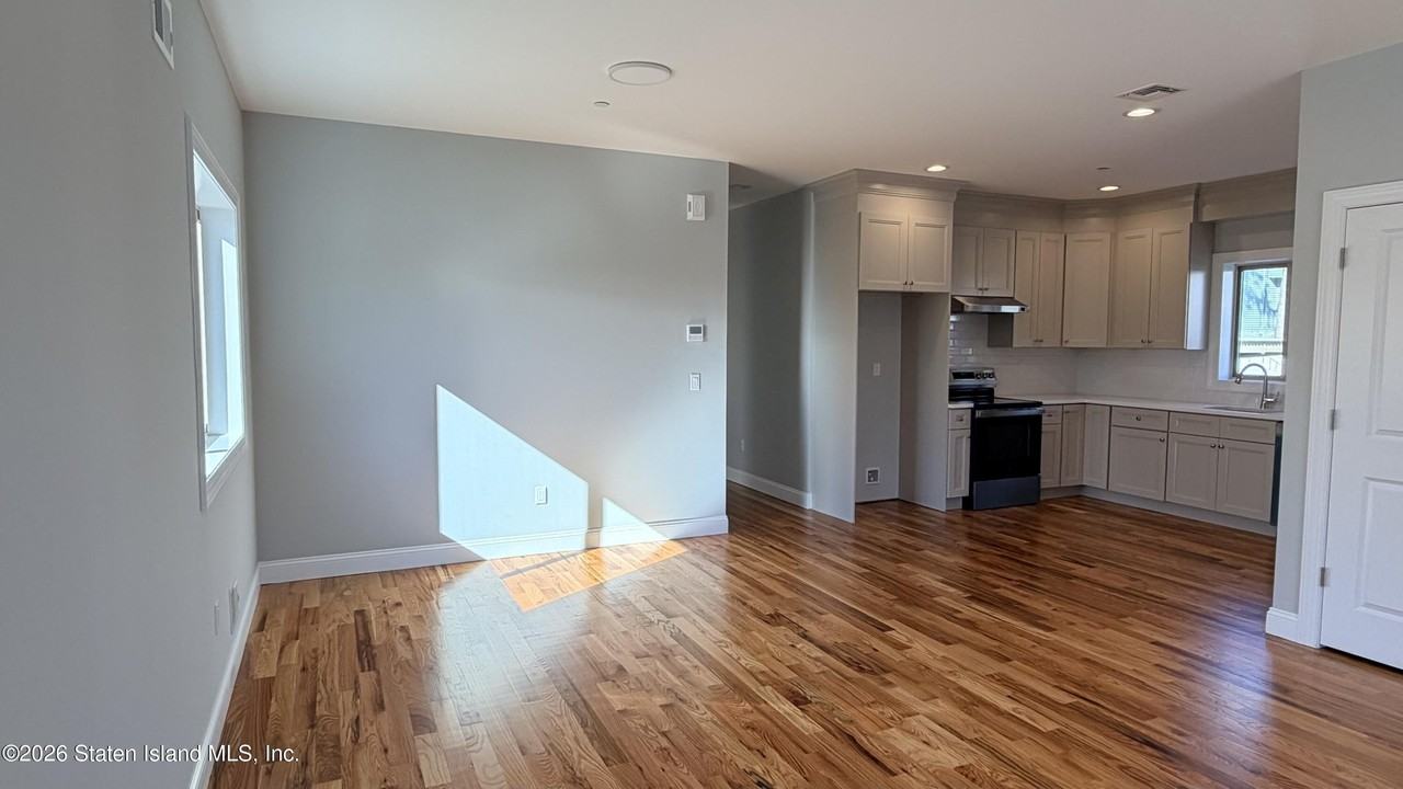 9 David St - Photo 5 of 13