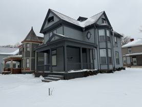 206 W Creighton - Photo 1 of 1