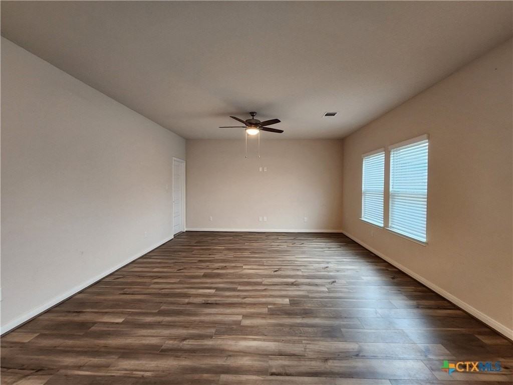 1225 Ella Xing - Photo 6 of 33