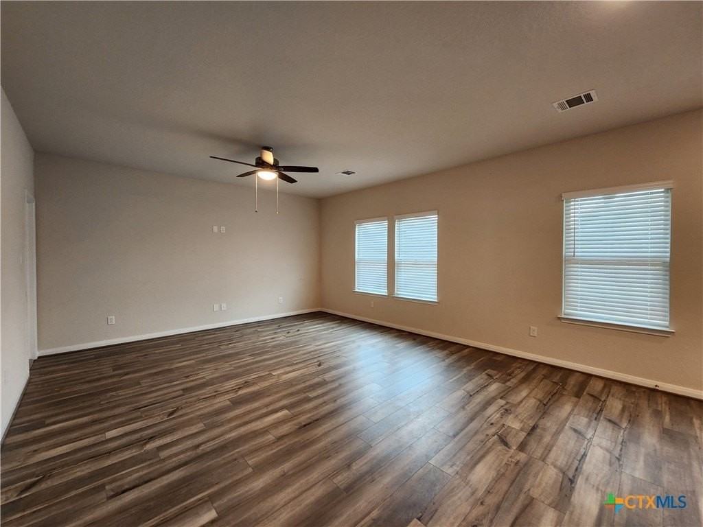 1225 Ella Xing - Photo 7 of 33