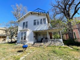 featured image of 120 W 10th Ave