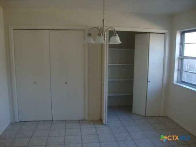 205 E Voelter Ave - Photo 4 of 14