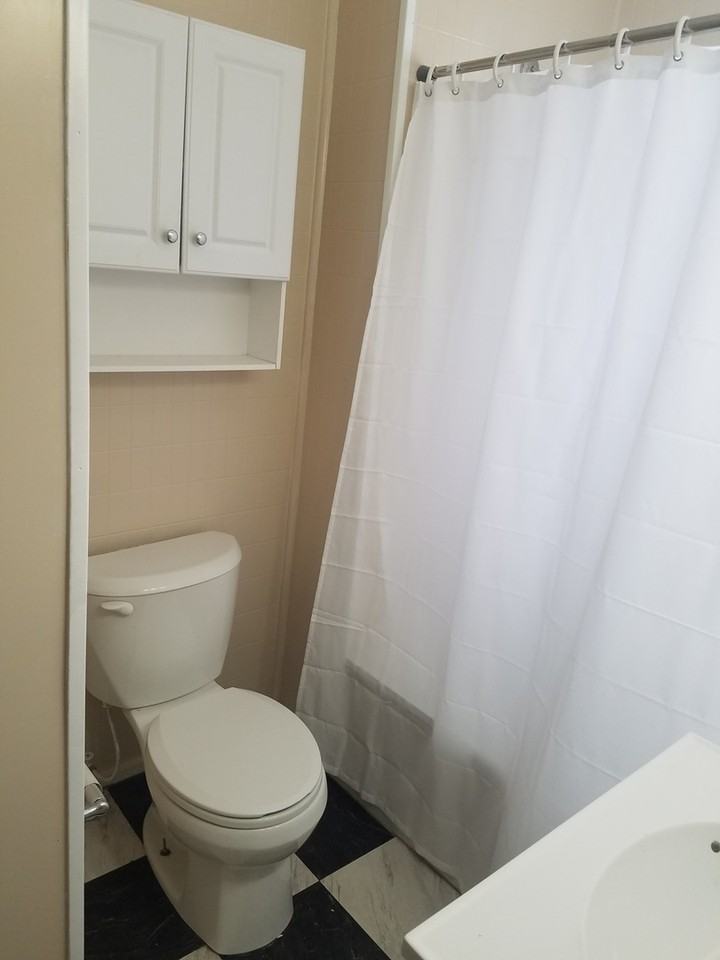 460 Nebraska Ave - Photo 4 of 7