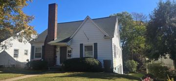 featured image of 405 S Sunset Dr