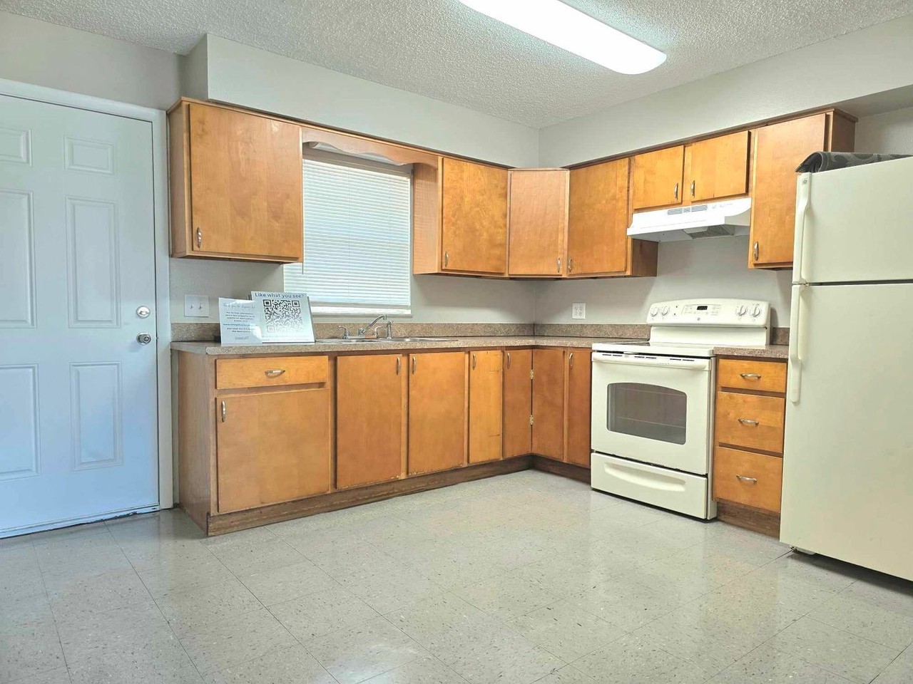 603 E Garden St - Photo 4 of 11