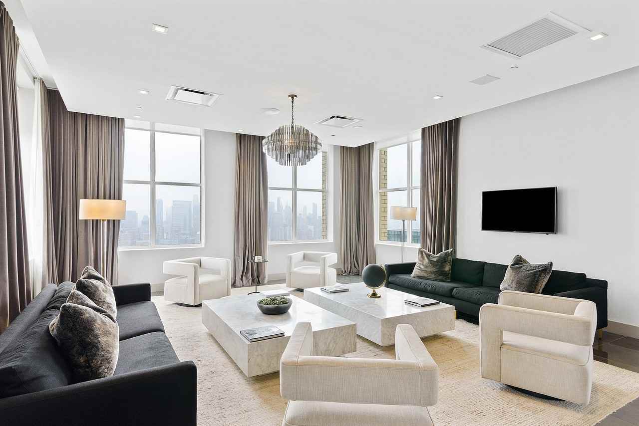 65 Bay Street Apartments - Photo 2 of 35