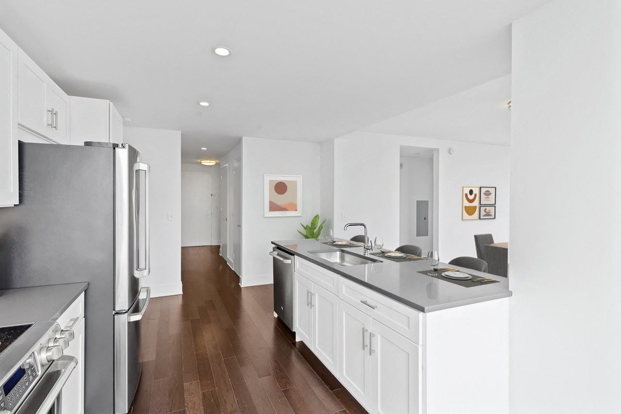 65 Bay Street Apartments - Photo 5 of 45